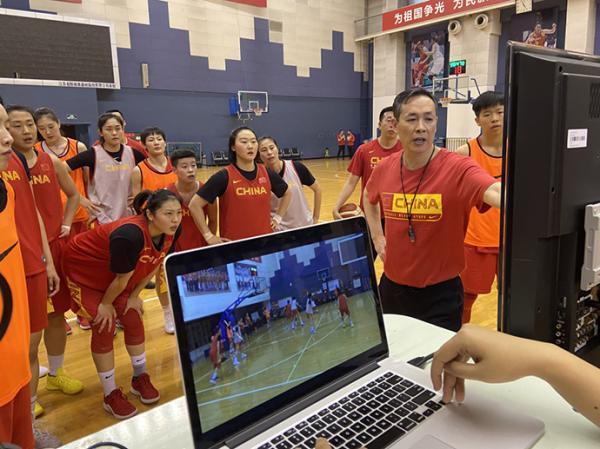 女篮比赛录像最新，自然美景下的篮球之旅