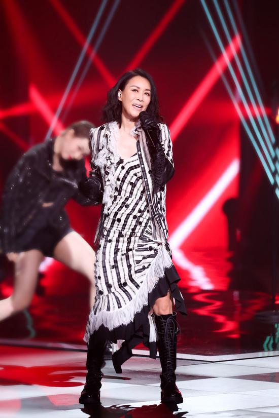 那英新歌,学习之旅的自信旋律,变化中的成就与旋律