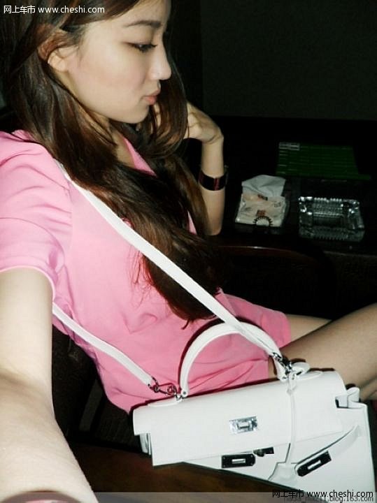 郑州科技新品亮相,功能亮点与体验展示,远离色情内容,感受科技魅力