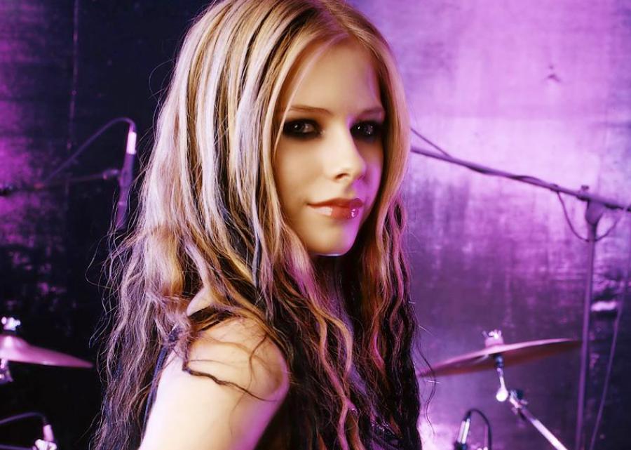 最新摇滚音乐盛宴，炸裂听觉的极致体验！