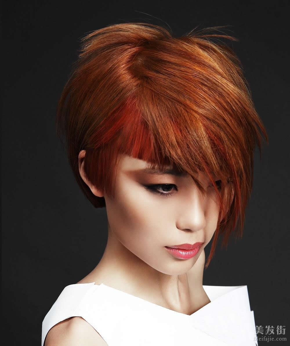 涉黄警告，美发网隐藏小巷深处，美发天堂还是危险地带？