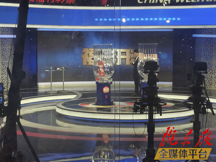 ww4949现场直播开奖,精细化实施分析_YVD10.696文化版