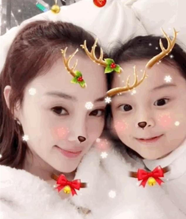 李小璐展现新篇章，最新新闻闪耀登场！