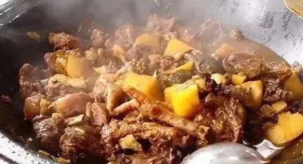 最新铁锅菜品制作指南,步骤详解与美食探索