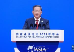 西部机场集团领导引领变革，铸就自信与成就新篇章