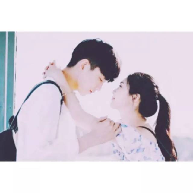 最新白边情侣头像2024,爱的日常趣事与甜蜜瞬间