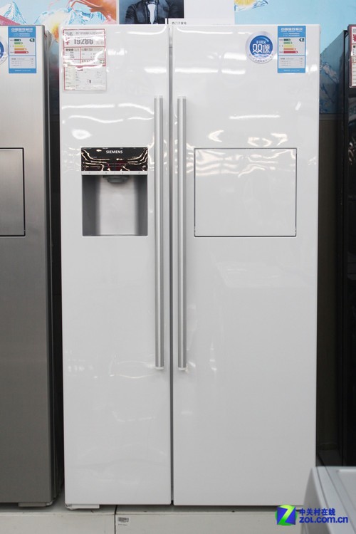西门子全新智能冰箱,冷藏新体验,智能科技引领未来 🧊✨
