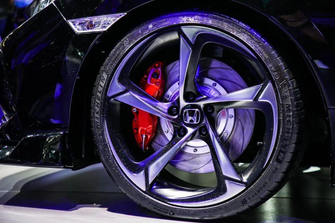 深圳小巷中的色彩魔法屋,招募配色师傅,探索无限创意空间!