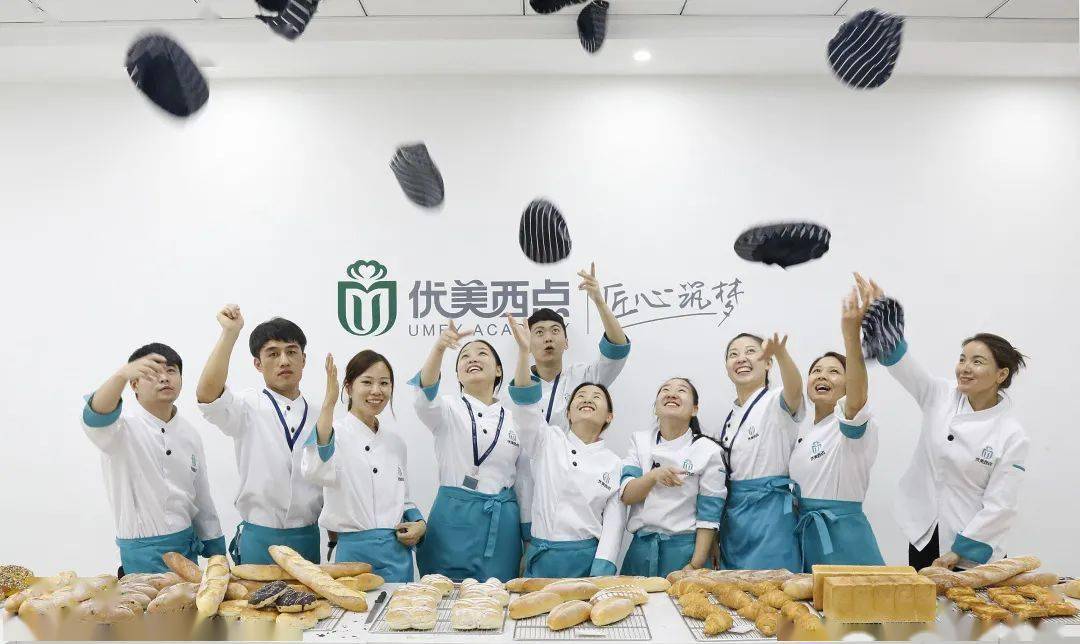 2024新澳门的资料大全八二台,新技术推动方略_GRJ83.159方案版