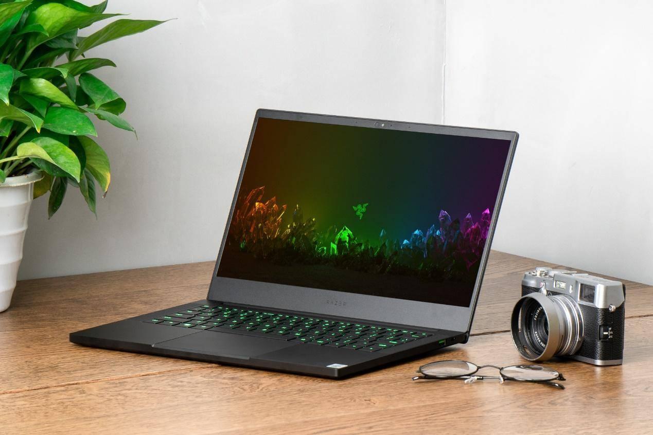 虚拟世界最新版,小巷中的神秘乐园探索