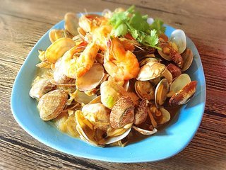 老年花甲最新生活记录,岁月静好,花甲绽放的温馨岁月