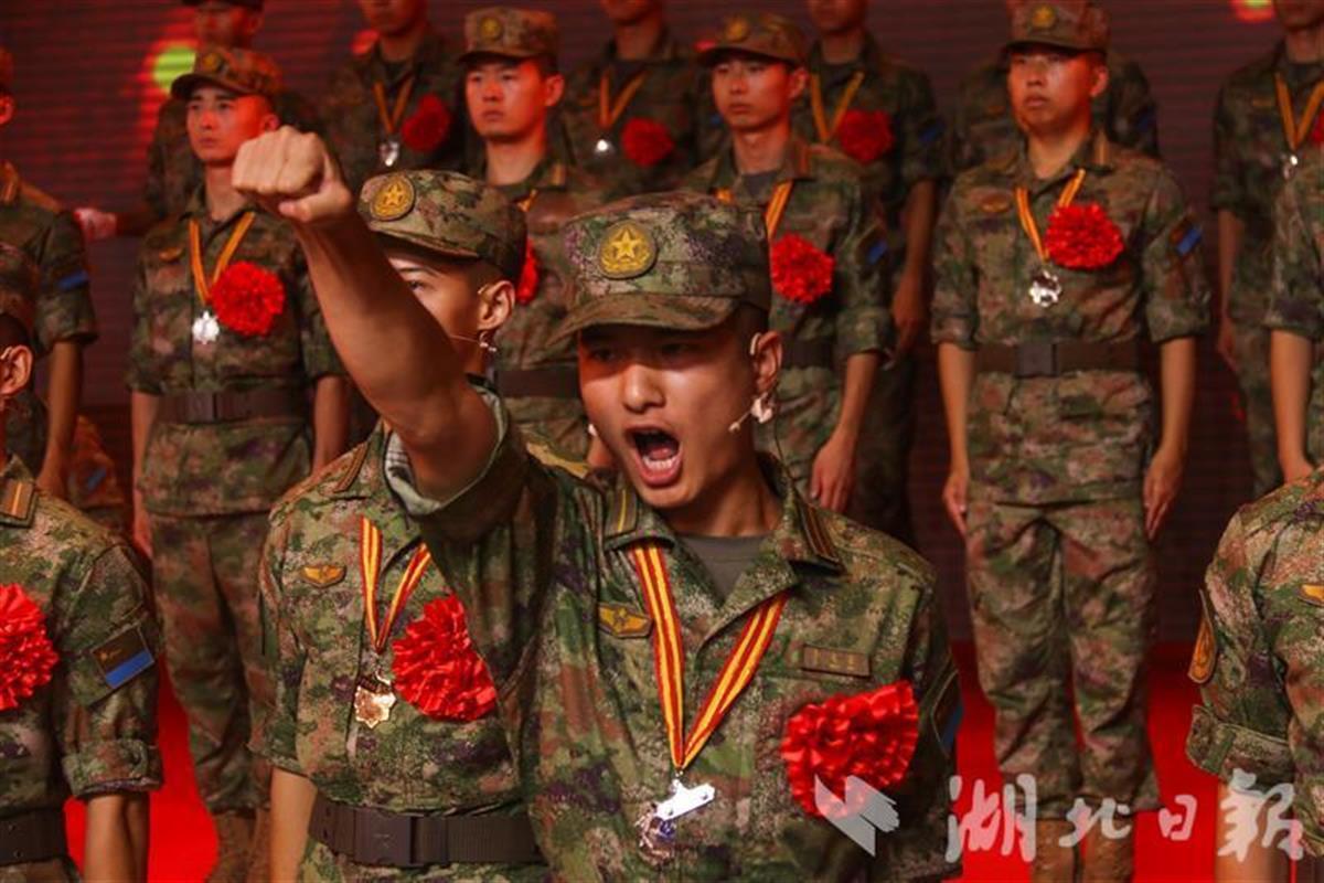 空军预警学院最新动态与小巷深处的独特风景揭秘