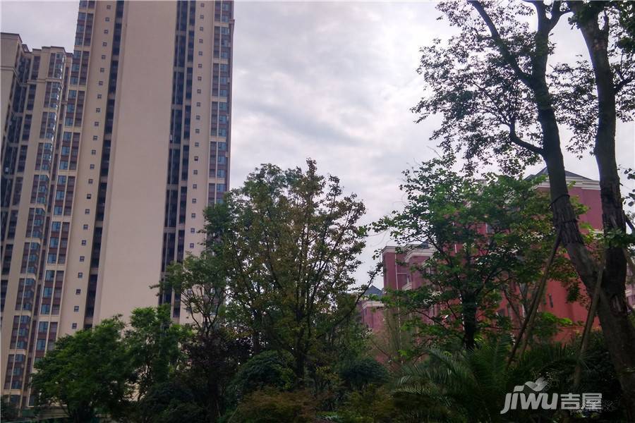 温江光华大道最新房价走势及分析