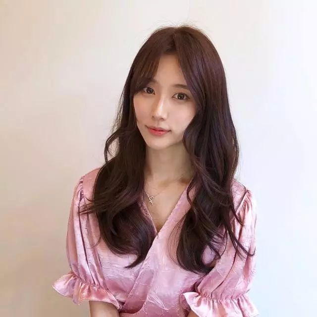 2024中长发最新发型女，指南与步骤详解，打造时尚发型！