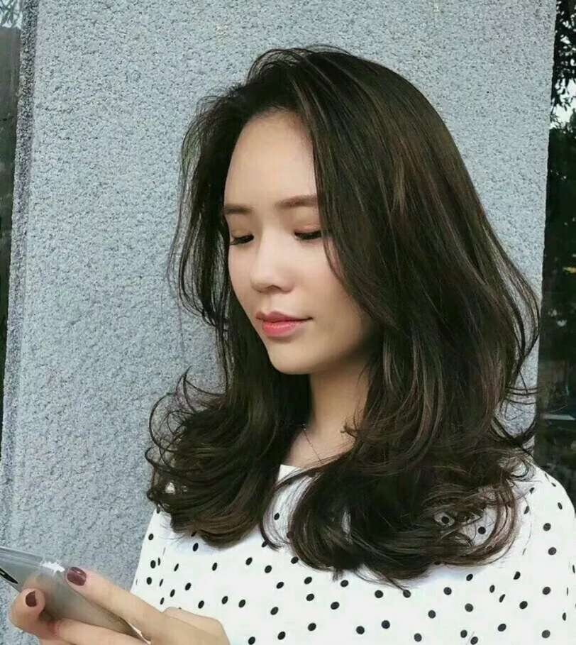 2024中长发最新发型女,指南与步骤详解,打造时尚发型!