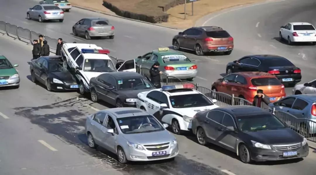 蠡县交通事故最新消息，日常中的不寻常故事