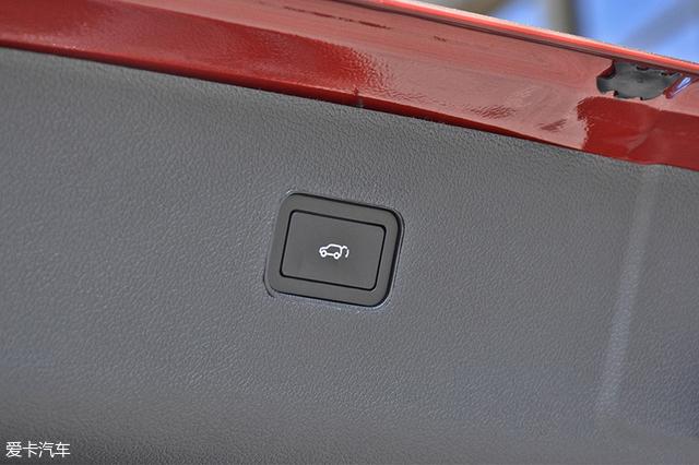 最新比速T5试驾体验，驾驭变化，自信与学习同行视频