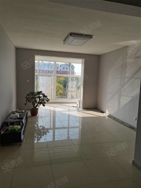 最新黄骅二手房急售,逃离都市喧嚣,追寻内心宁静与美景的居所