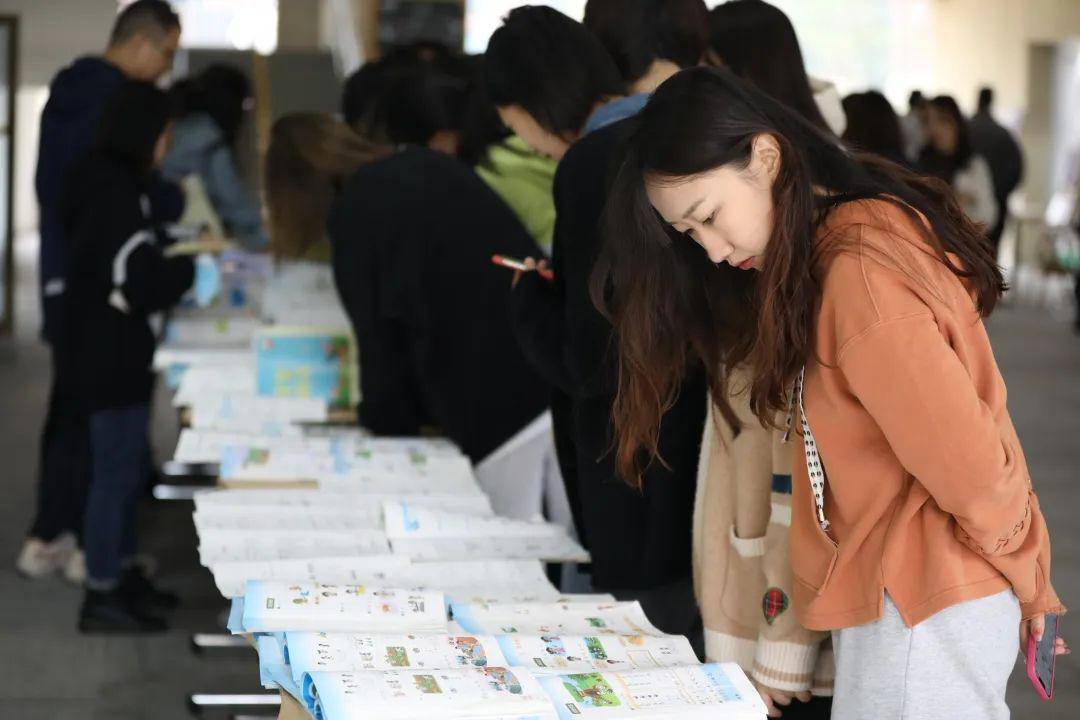 互动作业最新版本下载指南，轻松获取最新学习资源