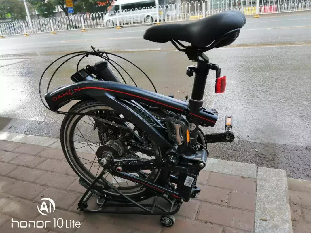 最新折叠车，城市中的便捷温情纽带