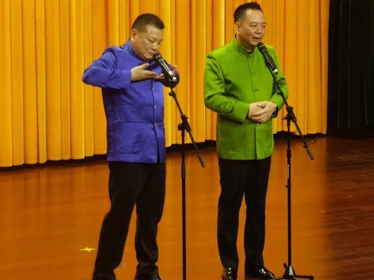 滑稽演员徐磊的老公，舞台背后的灵魂伴侣