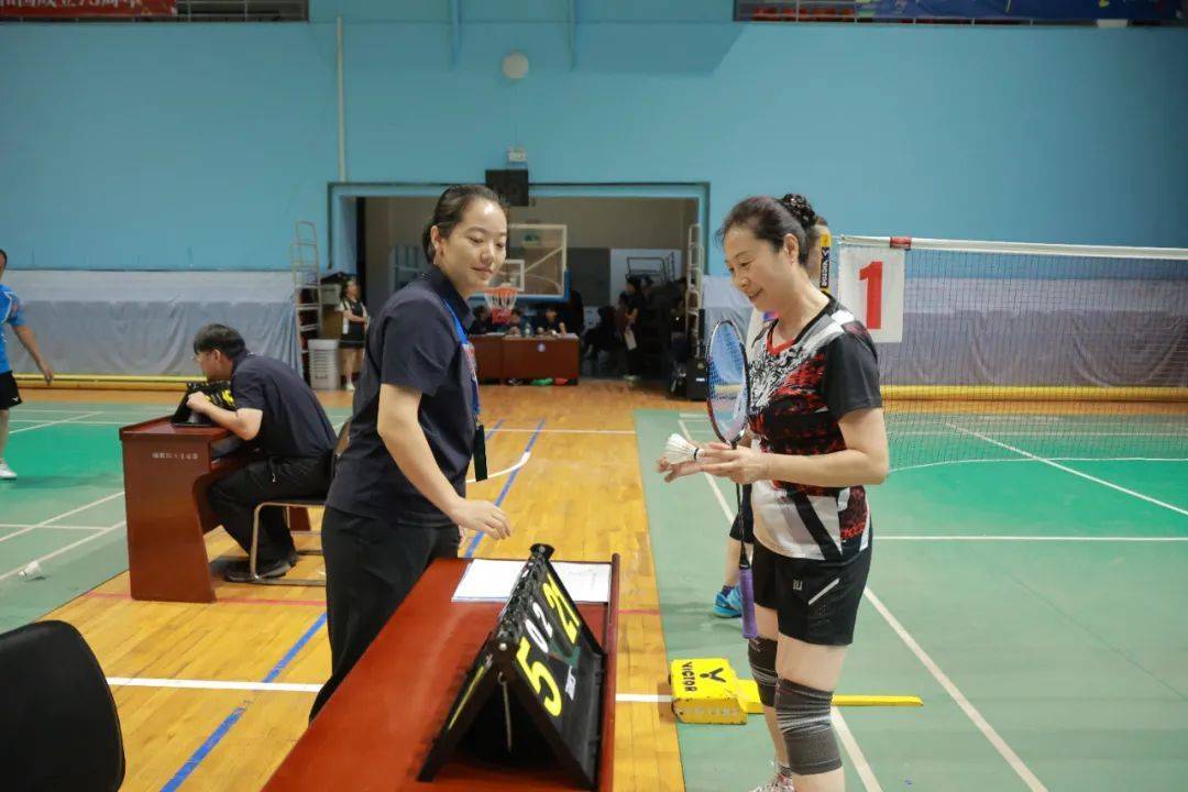 羽毛球比赛现场解说——激情与技术交织的精彩瞬间