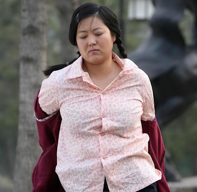 王茜华演员的温馨日常观察