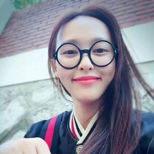 演员近视的日常趣事，镜头背后的视界挑战