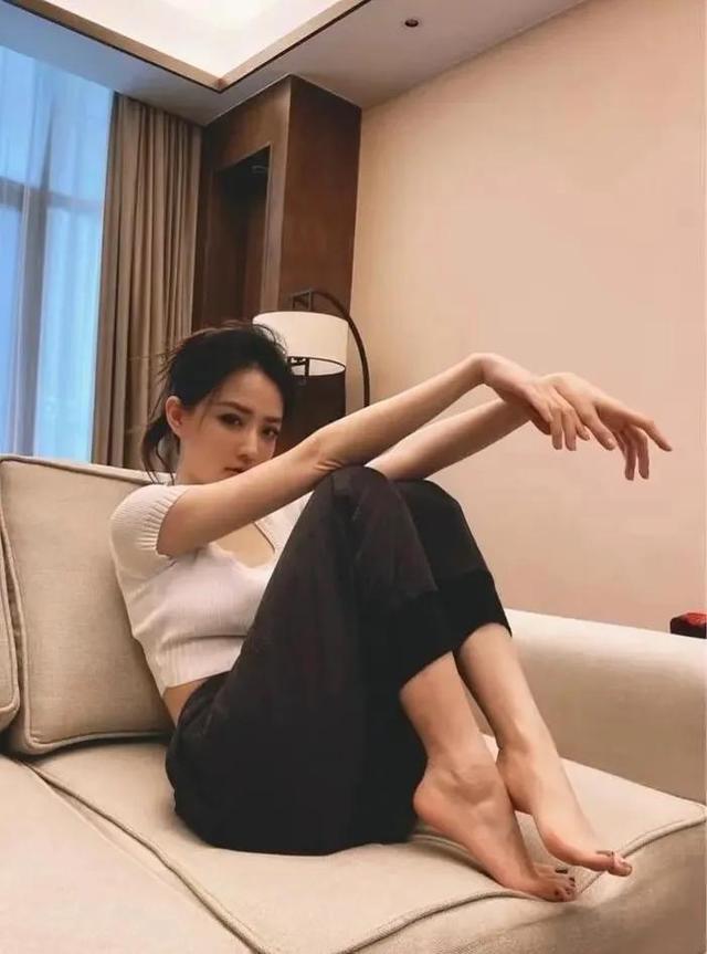 明星光脚,舞台到荧屏的足迹魅力展现