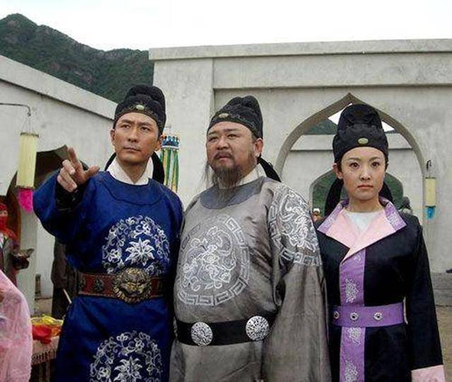 神探狄仁杰电视剧，科技新品展现未来生活魅力！