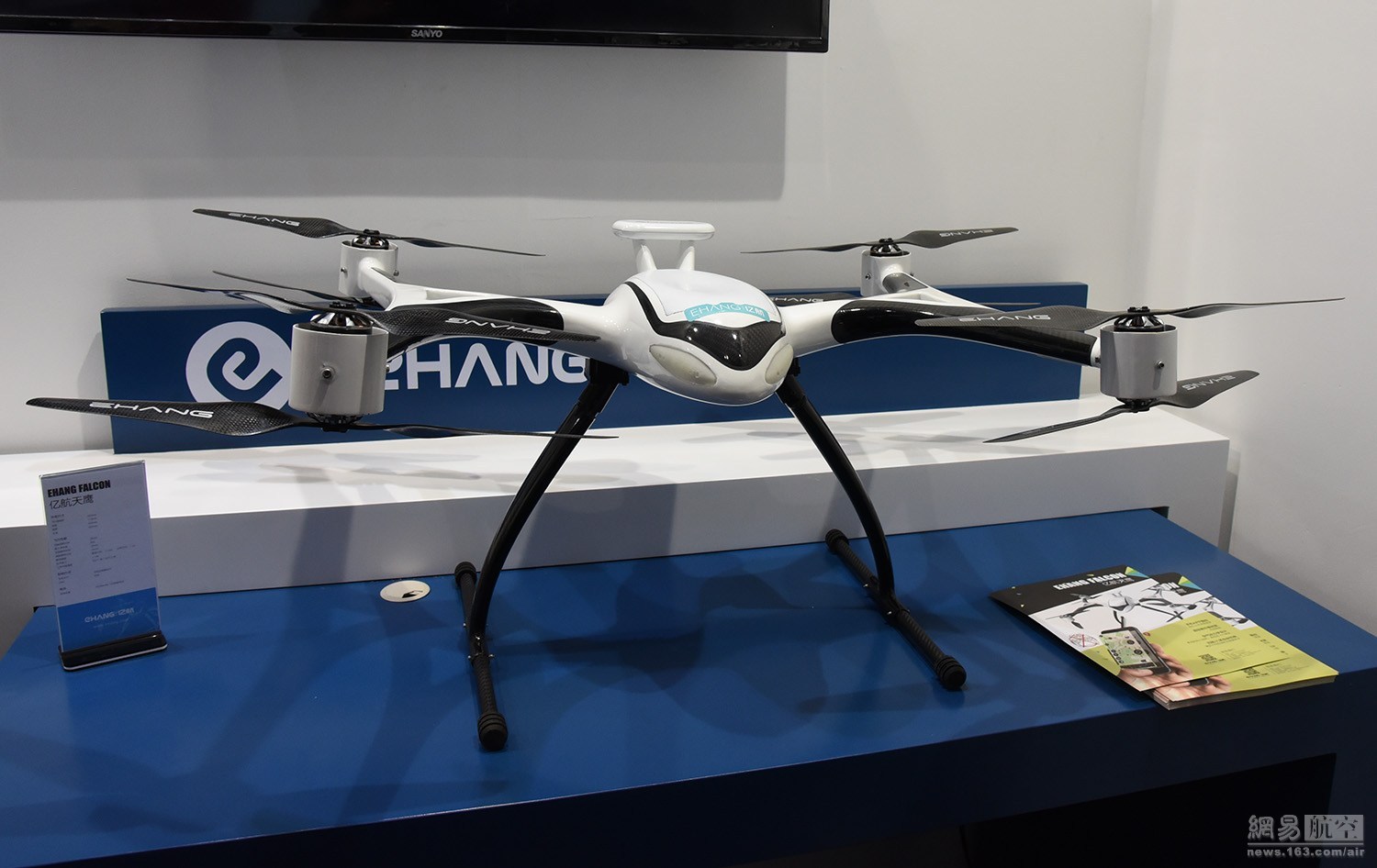 无人机表演价格揭秘，背景、发展及其在特定时代的地位影响