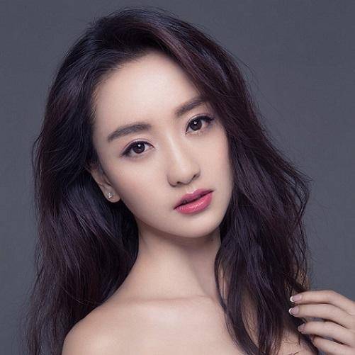 演员李龄,与自然美景的邂逅与内心宁静之旅