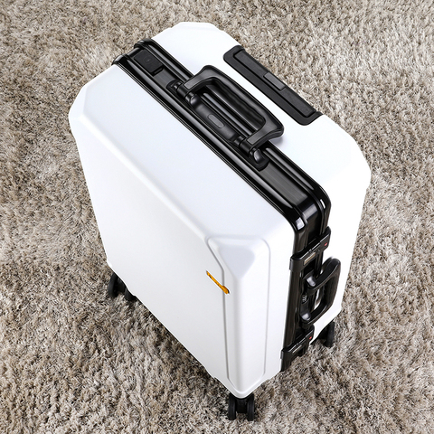 神秘宝藏揭秘，最新箱子现身小巷深处