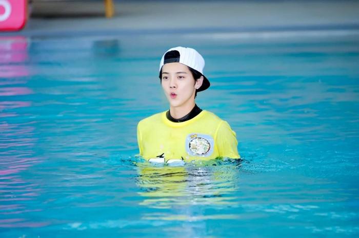 跑男最新一期鹿晗未入水,科技新品改变生活体验!