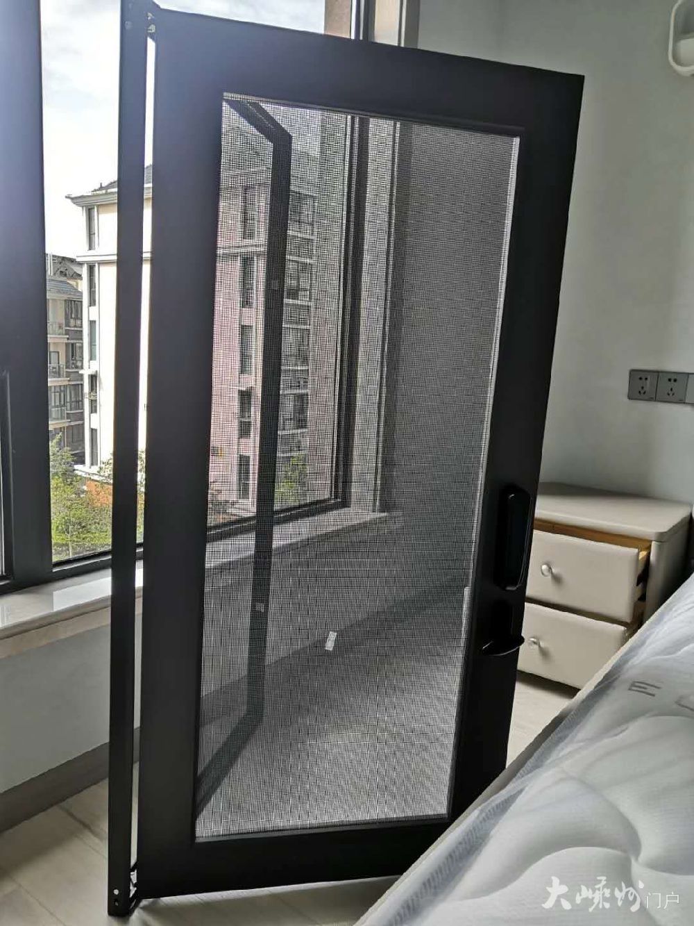 革新与舒适并存,最新型纱窗设计亮相