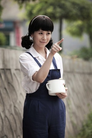 演员何佳,炸裂演技,魅力四射🌟