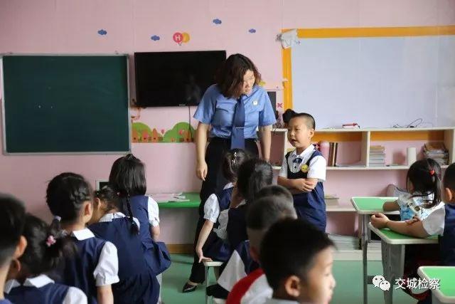 最新东方时事解读，自然美景背后的探索之旅