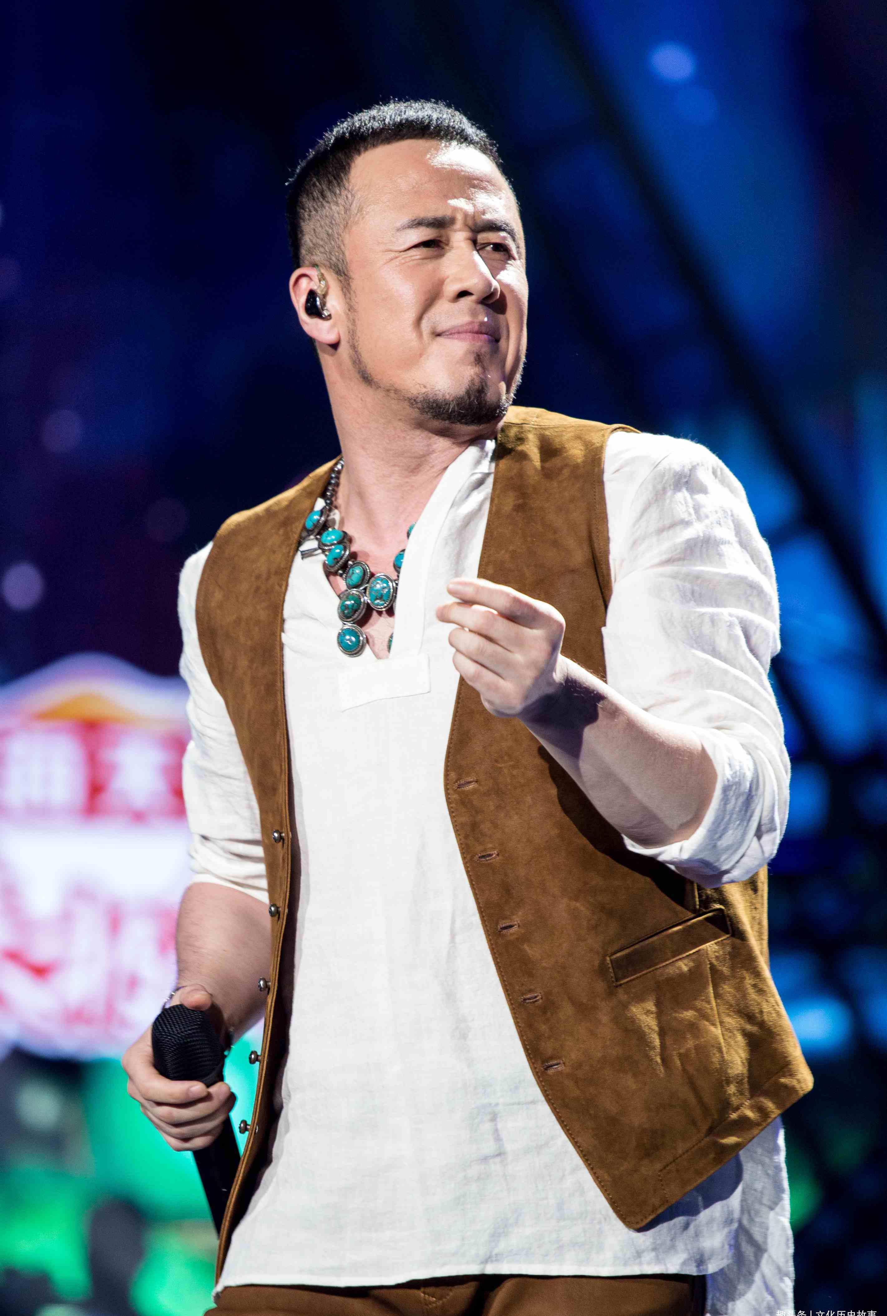 杨坤最新动态，科技潮流引领者，创新让生活精彩纷呈