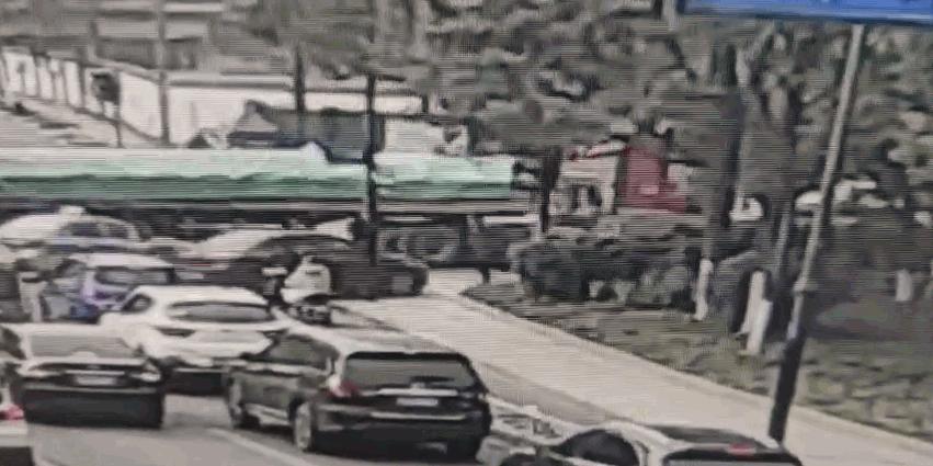 AE最新版本发布，变化的力量与自信的源泉