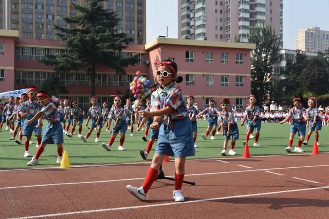 队列队形比赛精彩瞬间与解说串词分享