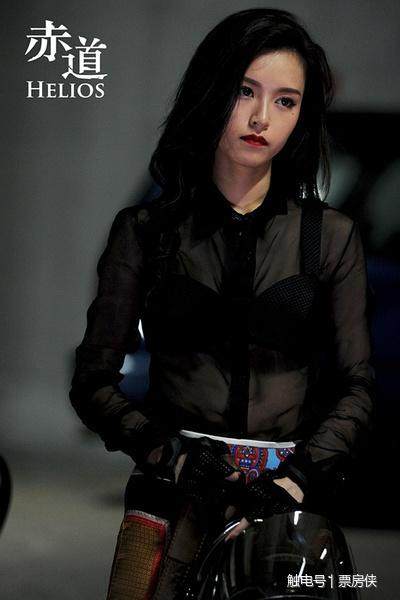 赤道女演员，电影艺术之光，艺术典范的魅力展现