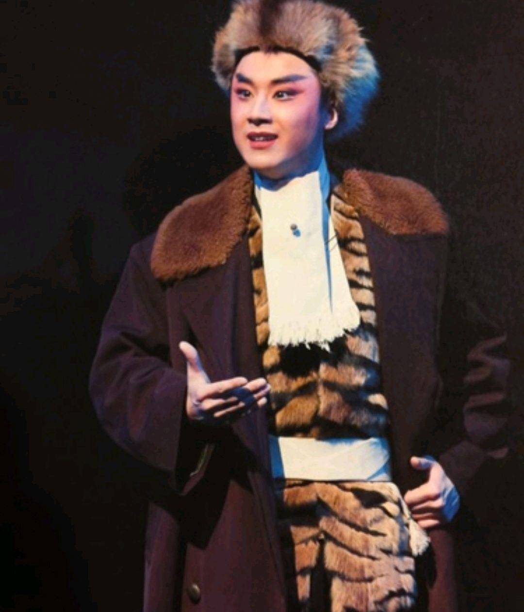 京剧演员蓝天,璀璨舞台之星与个人励志成长故事