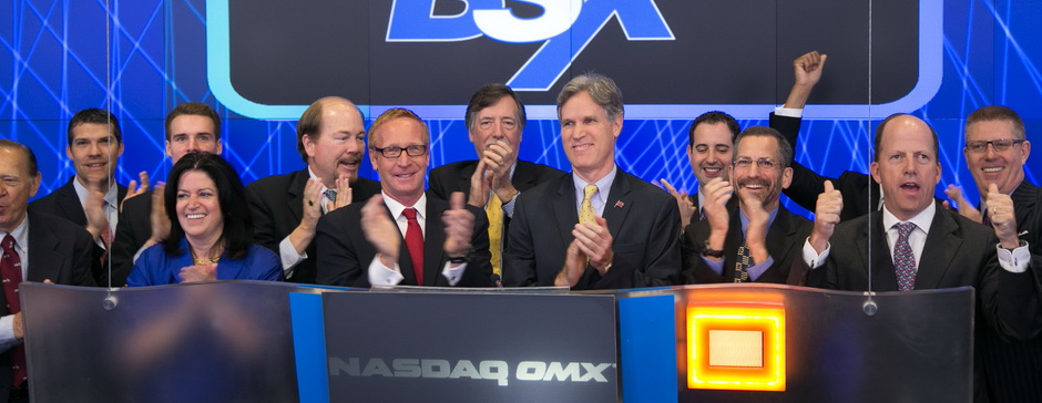 百慕大上市,新征程开启,企业腾飞走向巅峰!