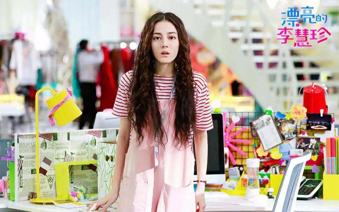 江姓演员，演艺之路的闪耀之星