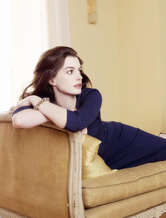 安妮海瑟薇最新电影，不容错过！