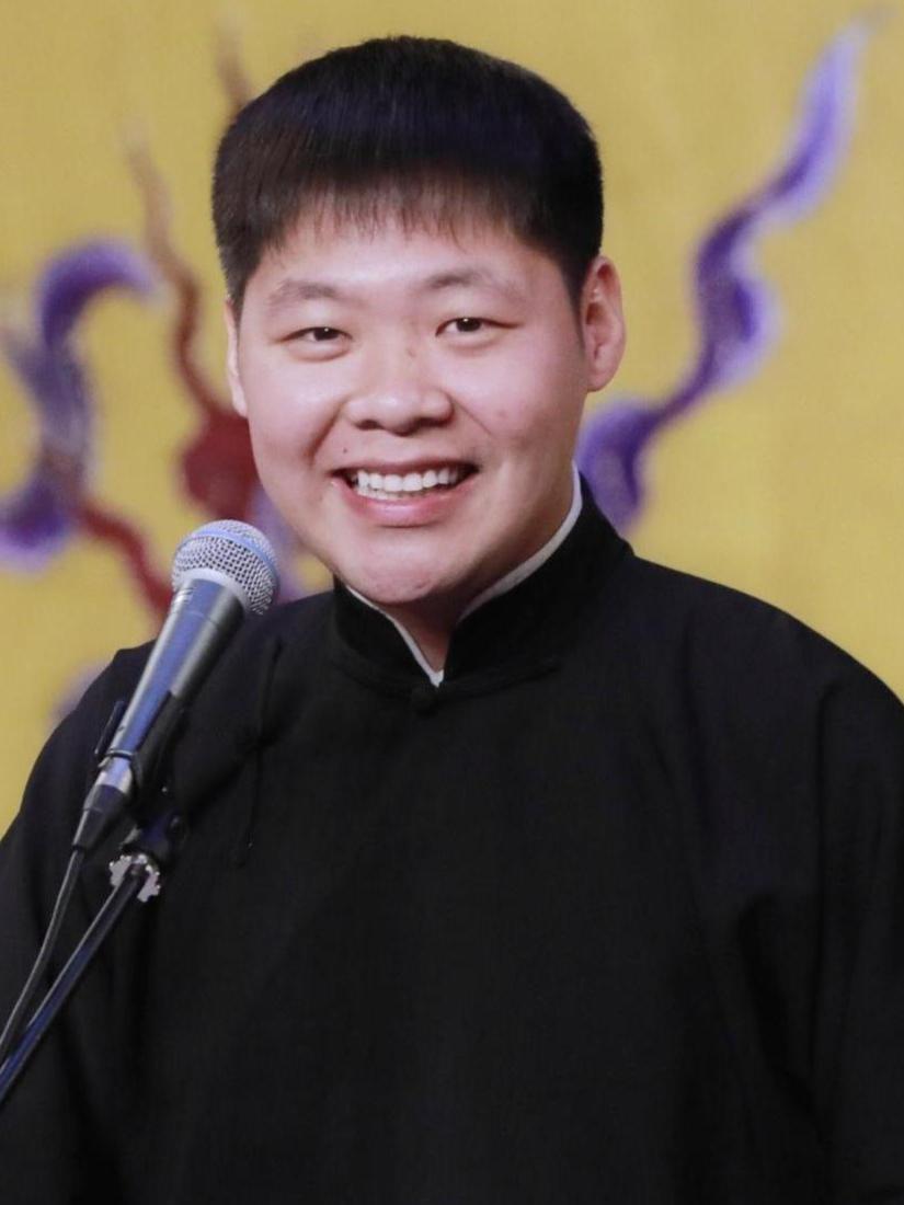 相声演员鹤，传承与创新的艺术人生之旅
