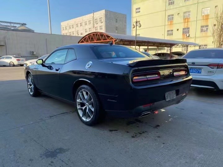 道奇挑战者最新报价与时代热血传奇的碰撞