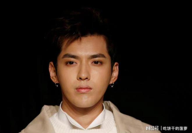 吴亦凡事件最新进展，小巷深处的秘密揭晓