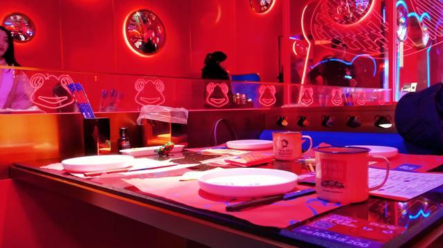 最新酒吧DJ引领夜生活音乐风尚,打造潮流之夜!