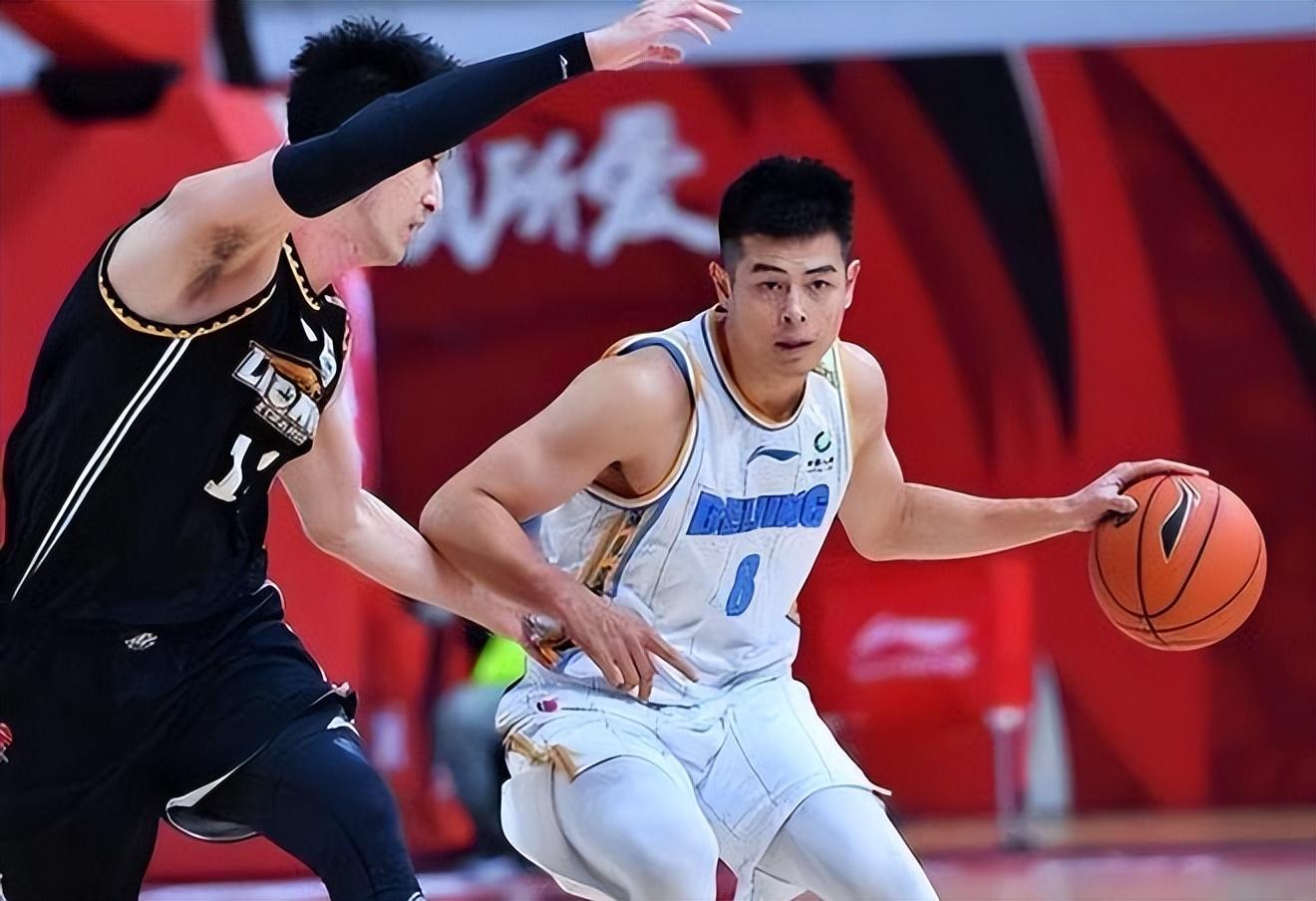 CBA北京队最新动态,篮球情怀、美食惊喜与小巷深处的秘密